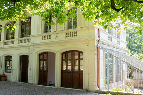 header_2.jpg